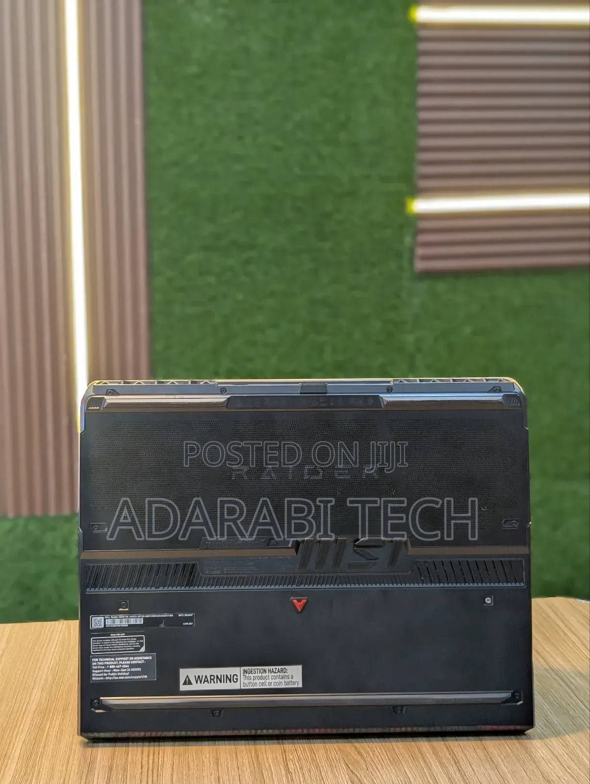 Laptop MSI Raider GE68HX 13vi-202us 32GB Intel Core I9 SSD 1T