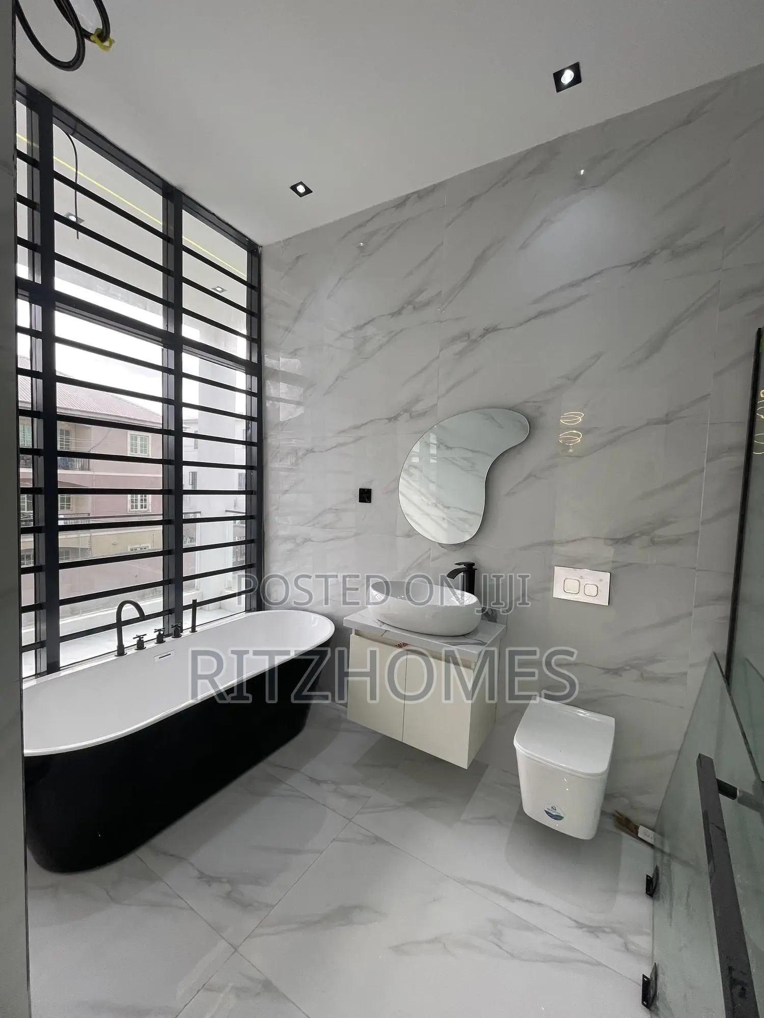 4bdrm Duplex in Ado / Ajah for sale