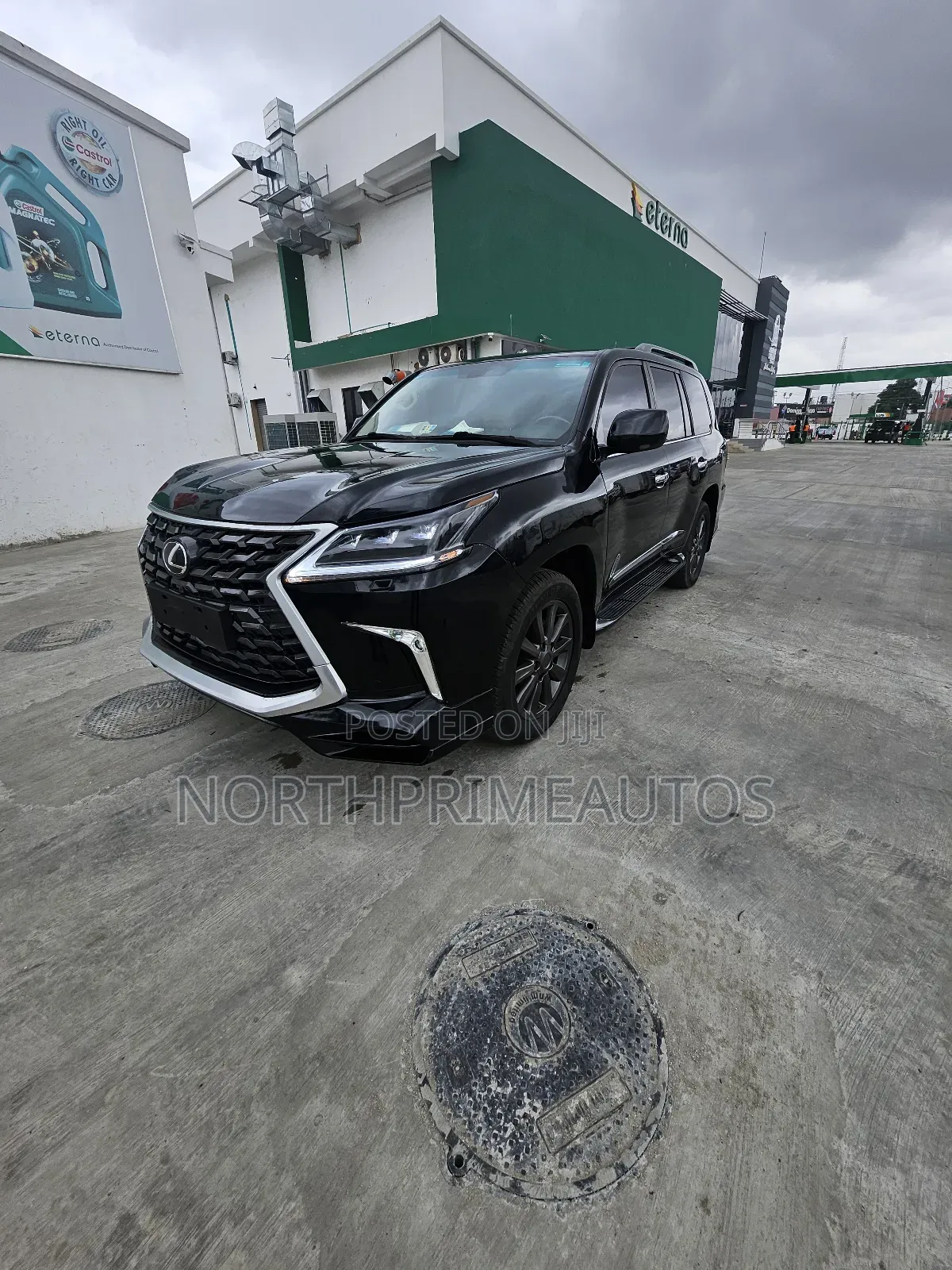 Lexus LX 570 2010 Black