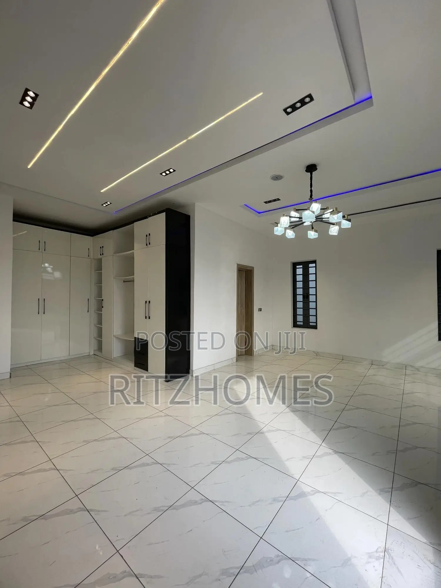 5bdrm Duplex in Ado / Ajah for sale