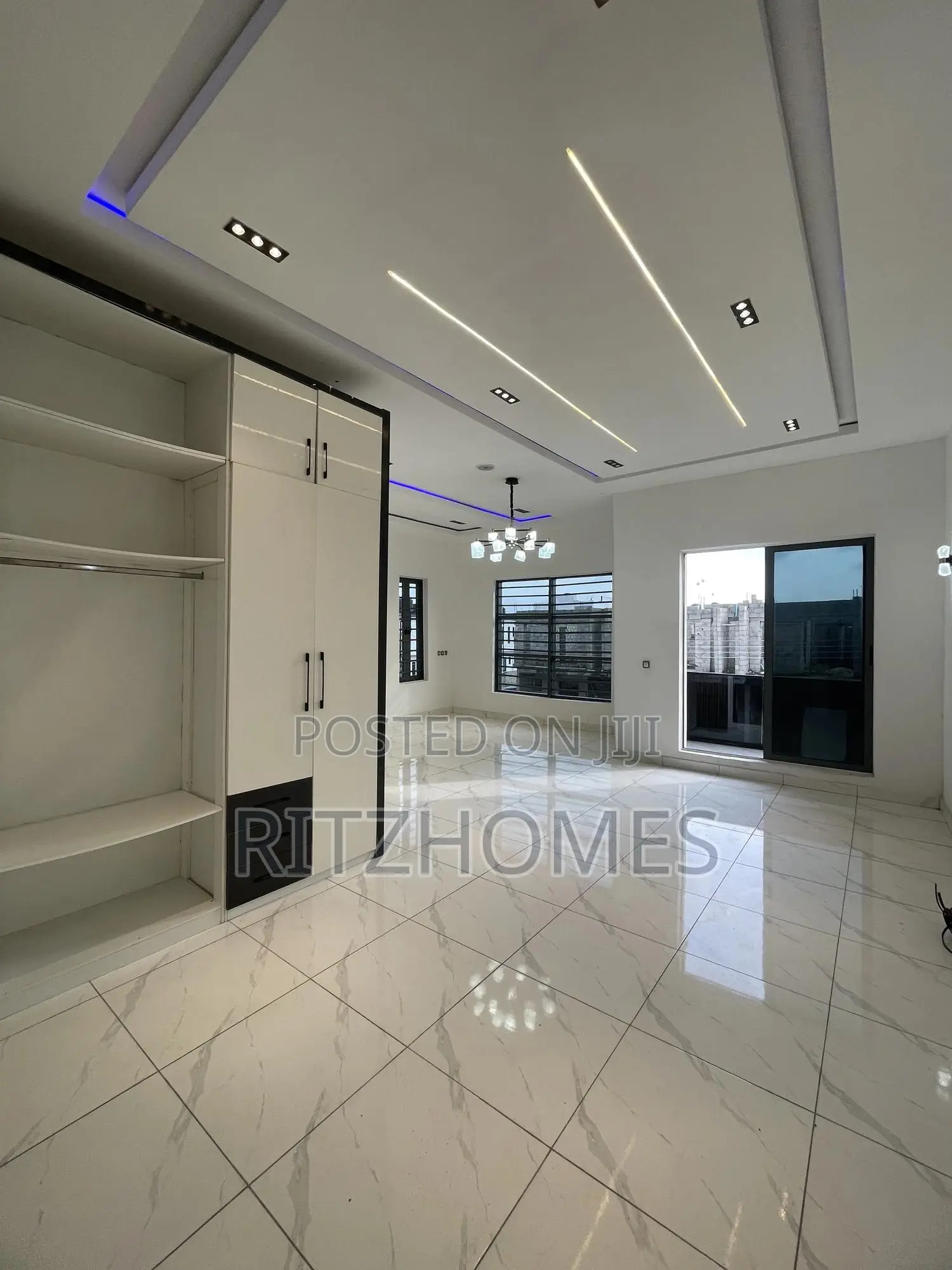 5bdrm Duplex in Ado / Ajah for sale