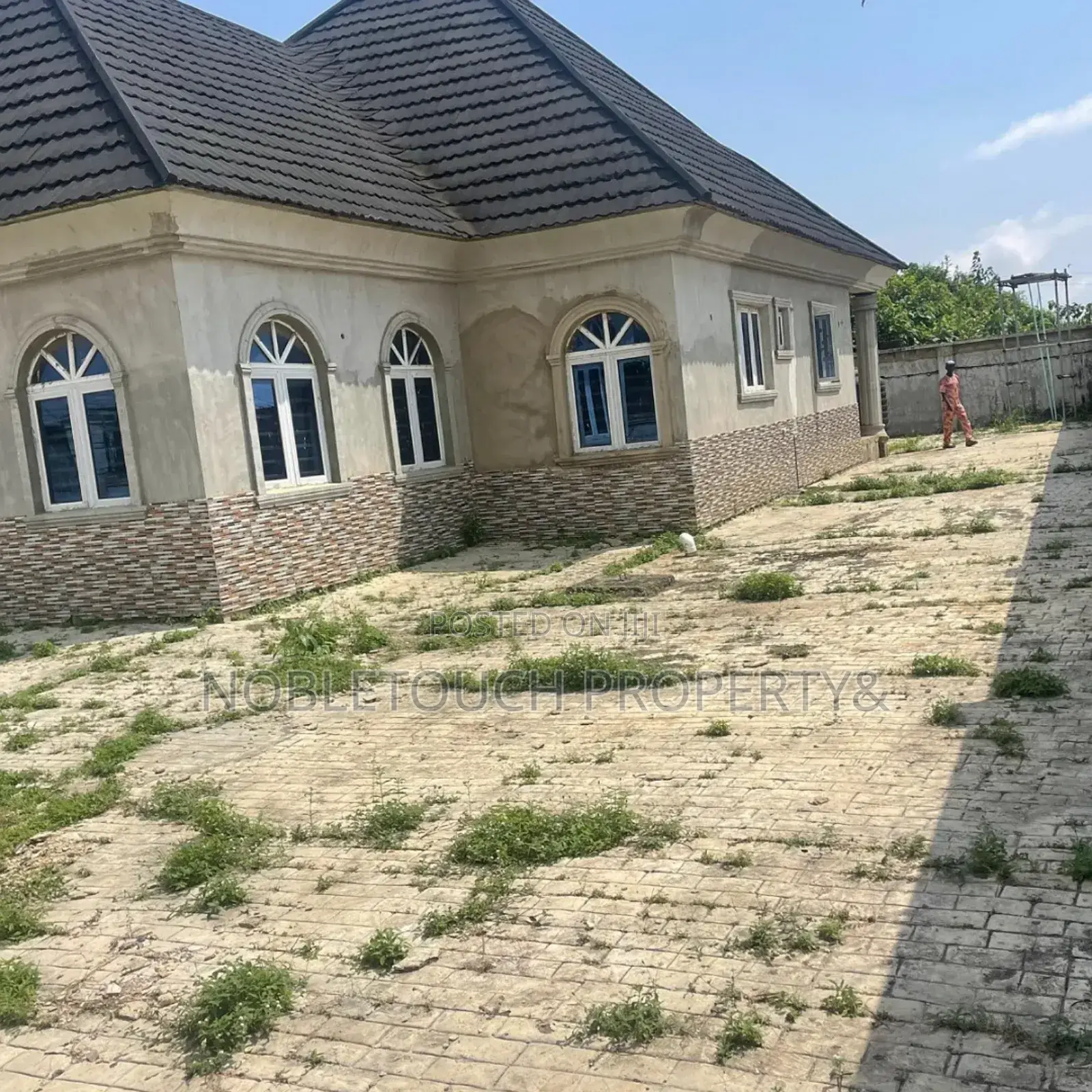 3bdrm Bungalow in Ikorodu Lagos for sale