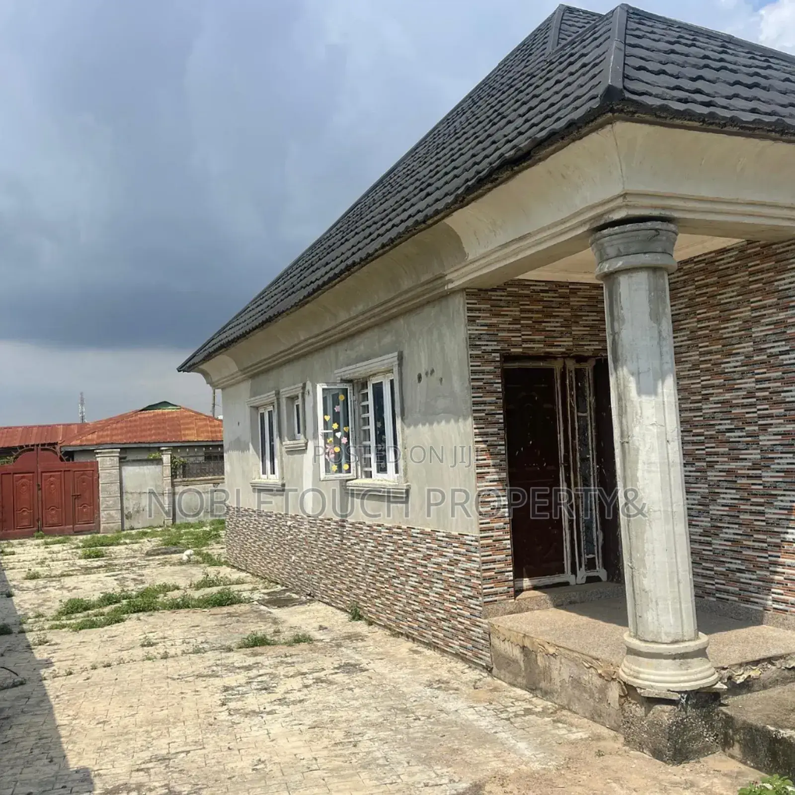 3bdrm Bungalow in Ikorodu Lagos for sale