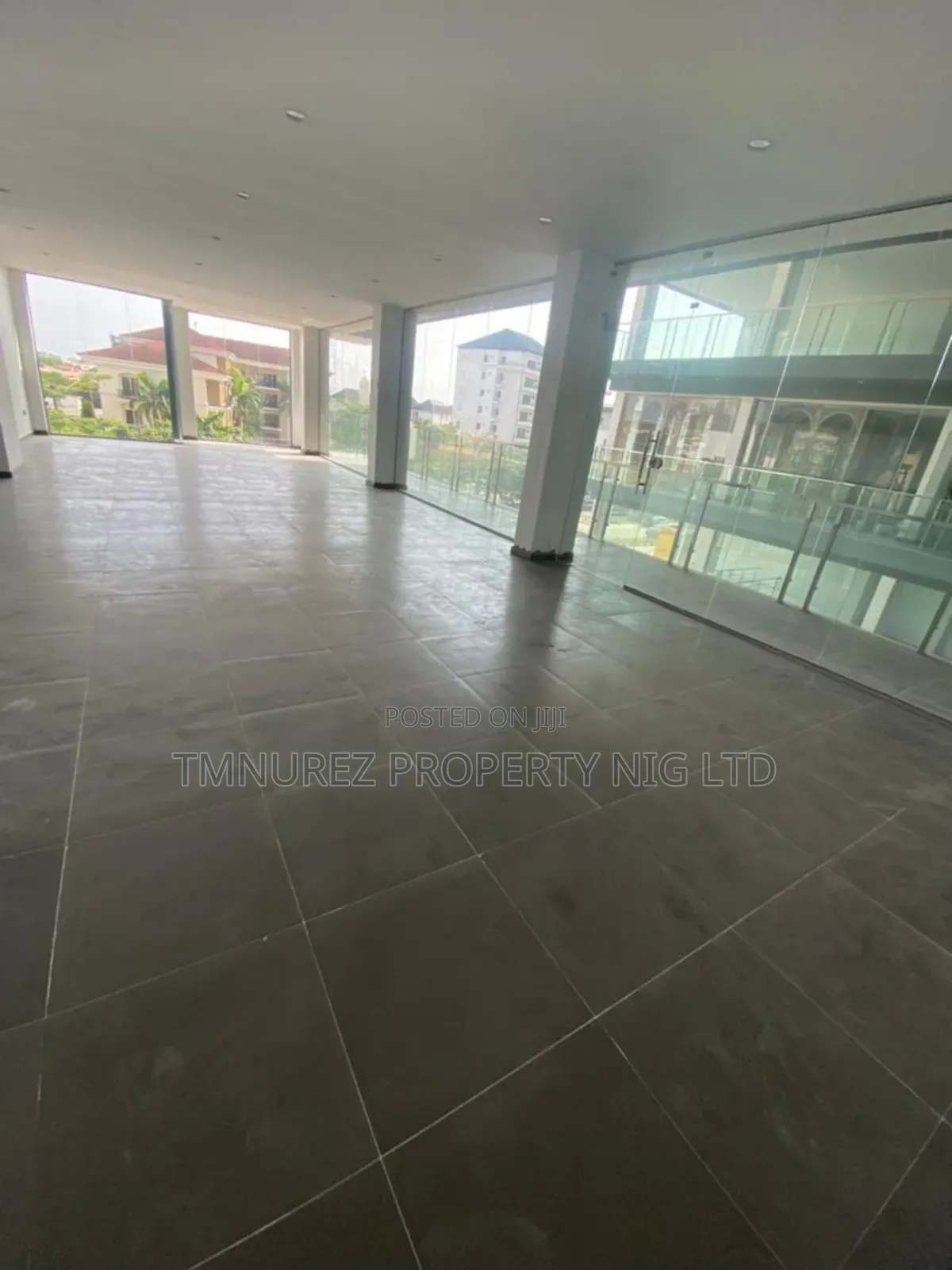Showroom for Rent