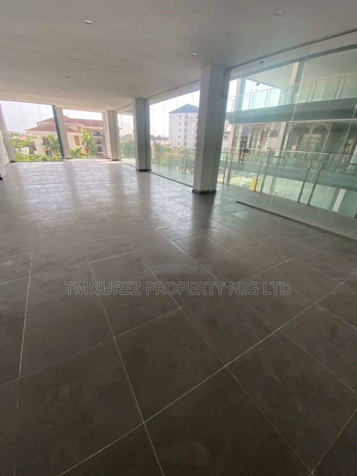 Showroom for Rent