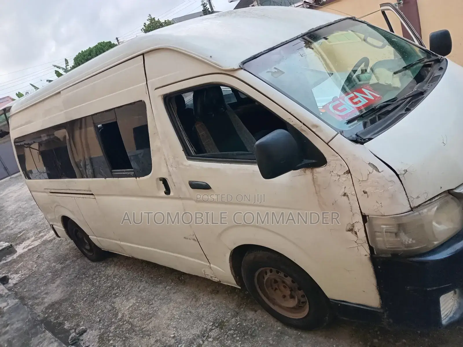 Toyota Grand HiAce 2015 White