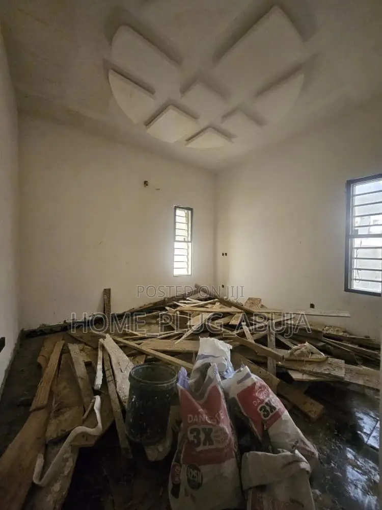 1bdrm Room & Parlour in Efab Queens Estate, Karsana for rent