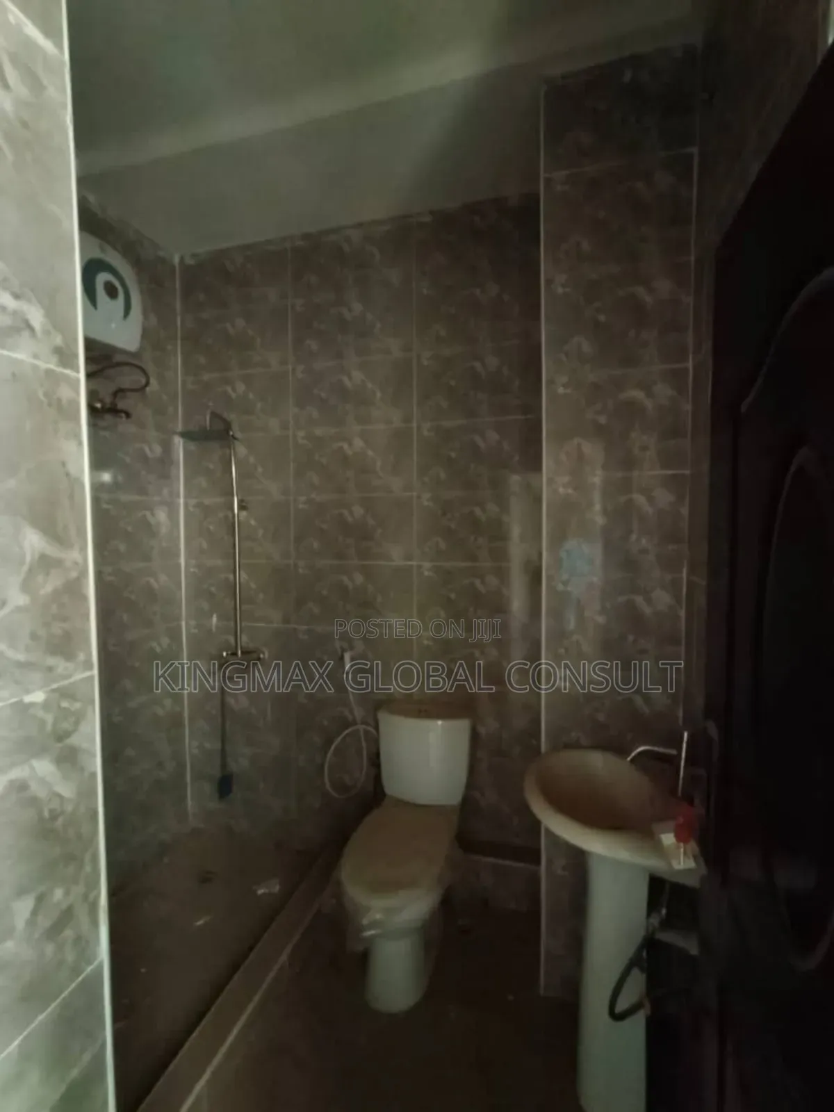 3bdrm Block of Flats in Wuye Abuja for sale