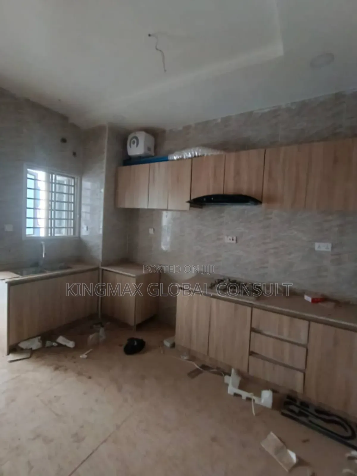 3bdrm Block of Flats in Wuye Abuja for sale