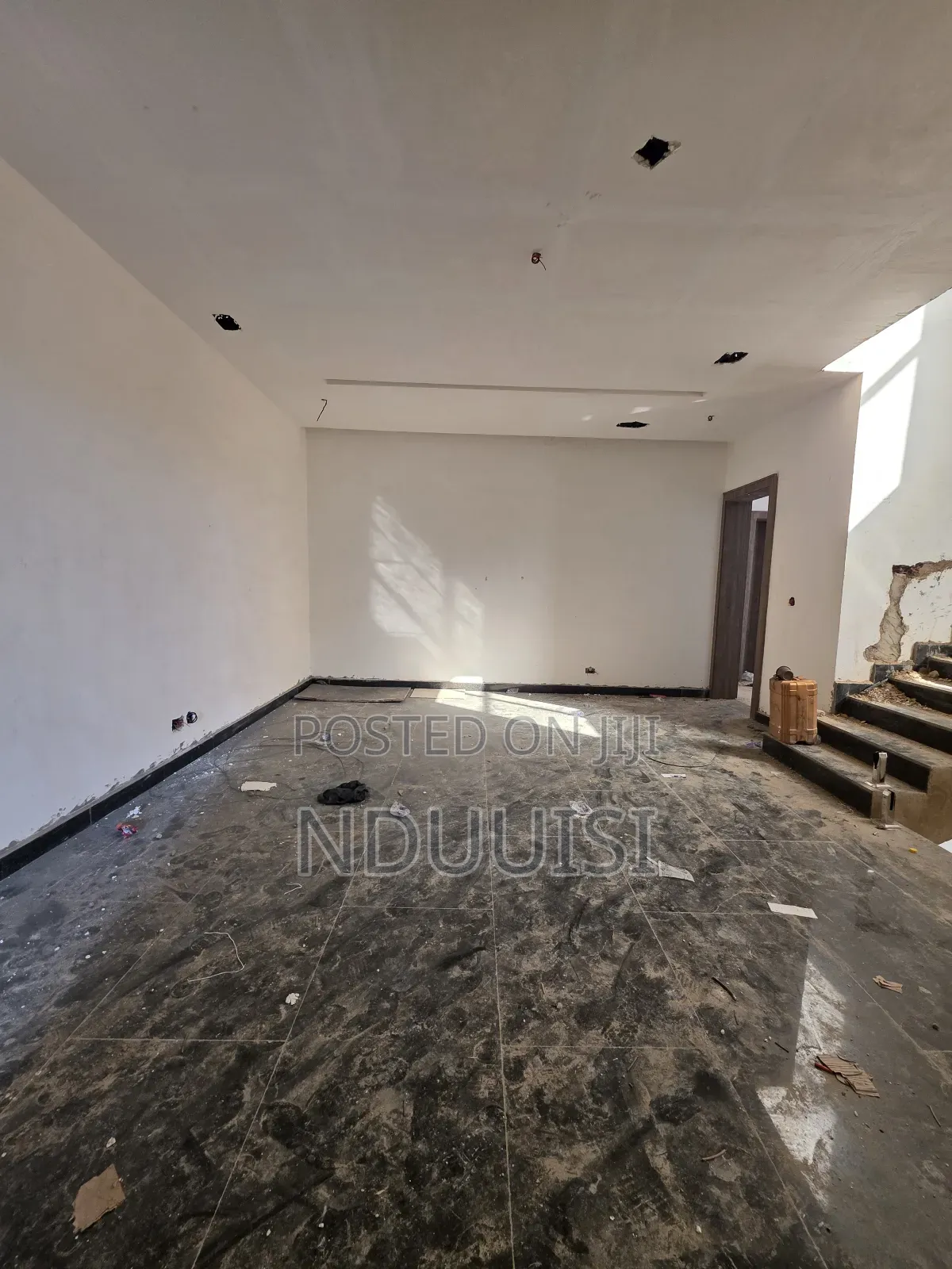 5bdrm Duplex in Ministers Hill, Maitama for sale