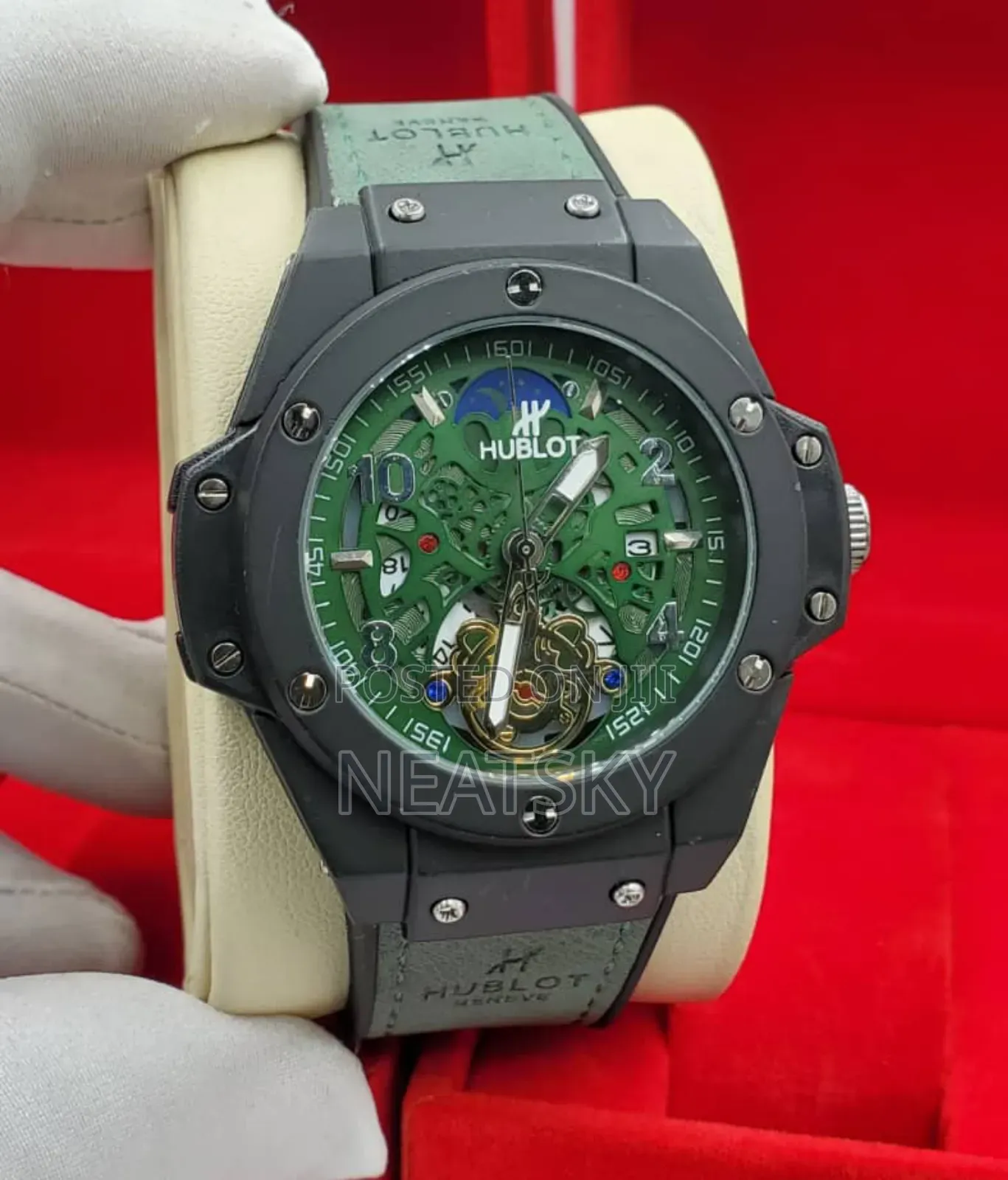 Quality Hublot Wristwatch With Box
