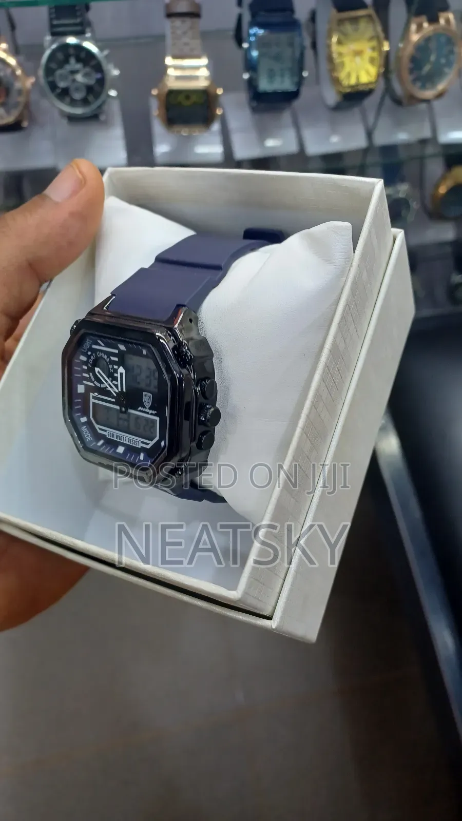 Quality Men Black Wristwatch