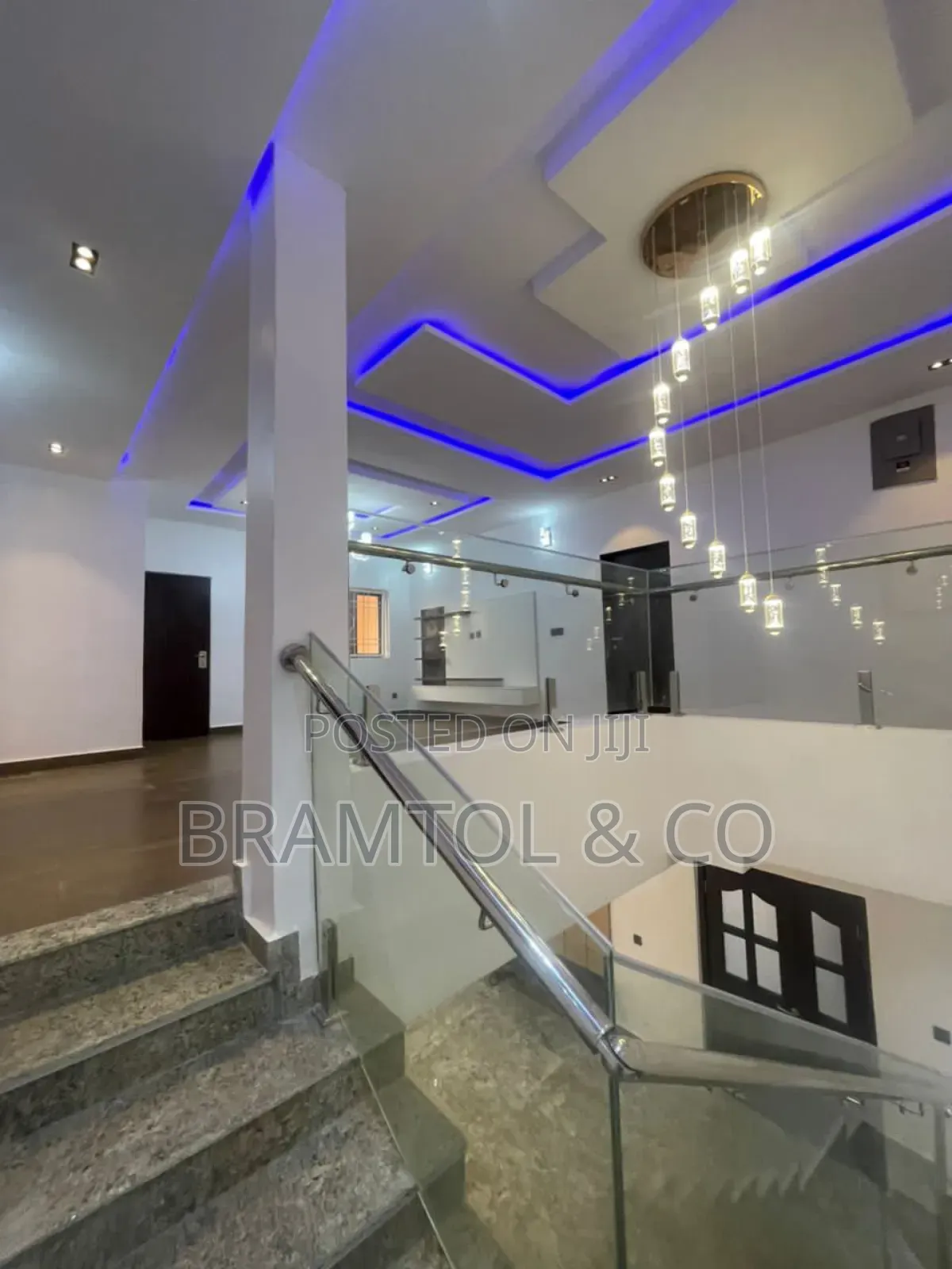 5bdrm Duplex in Paradise 2, Life Camp for sale