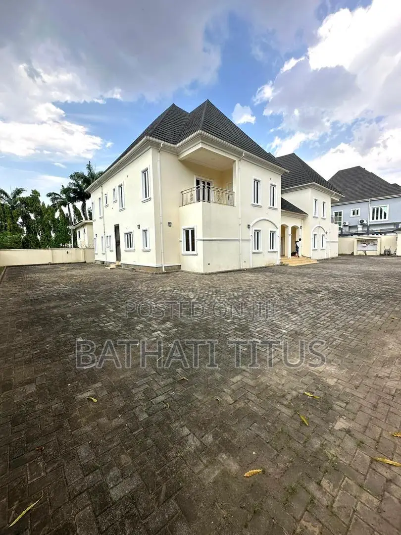 4bdrm Duplex in Zone 3 / Wuse for rent