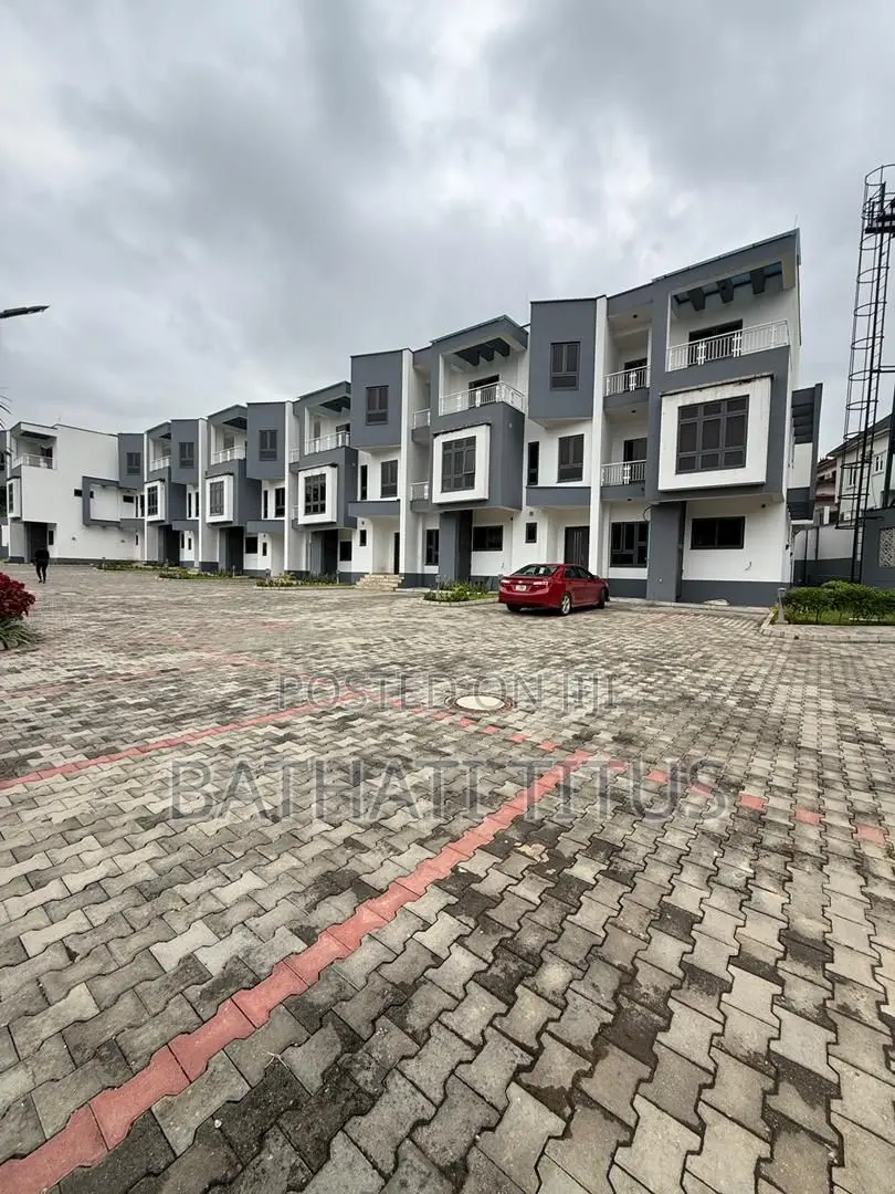 4bdrm Duplex in Wuse 2 for sale
