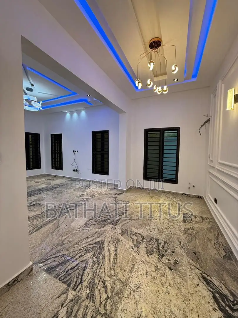 4bdrm Duplex in Life Camp for sale