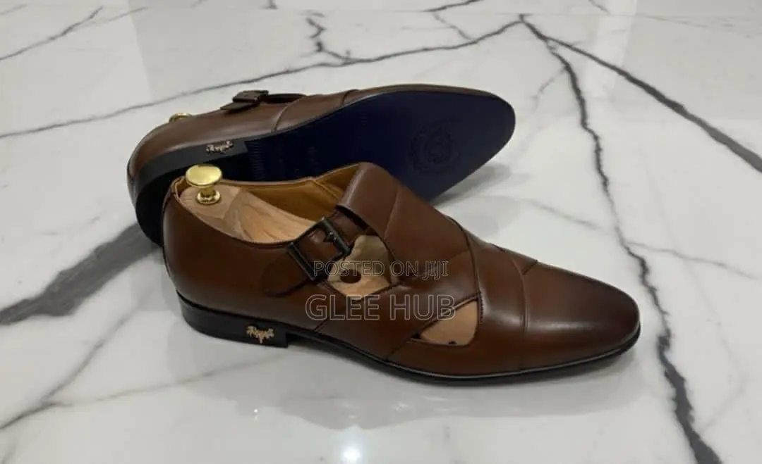 Leather Buckle Sandals