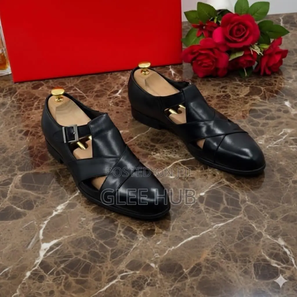 Leather Buckle Sandals