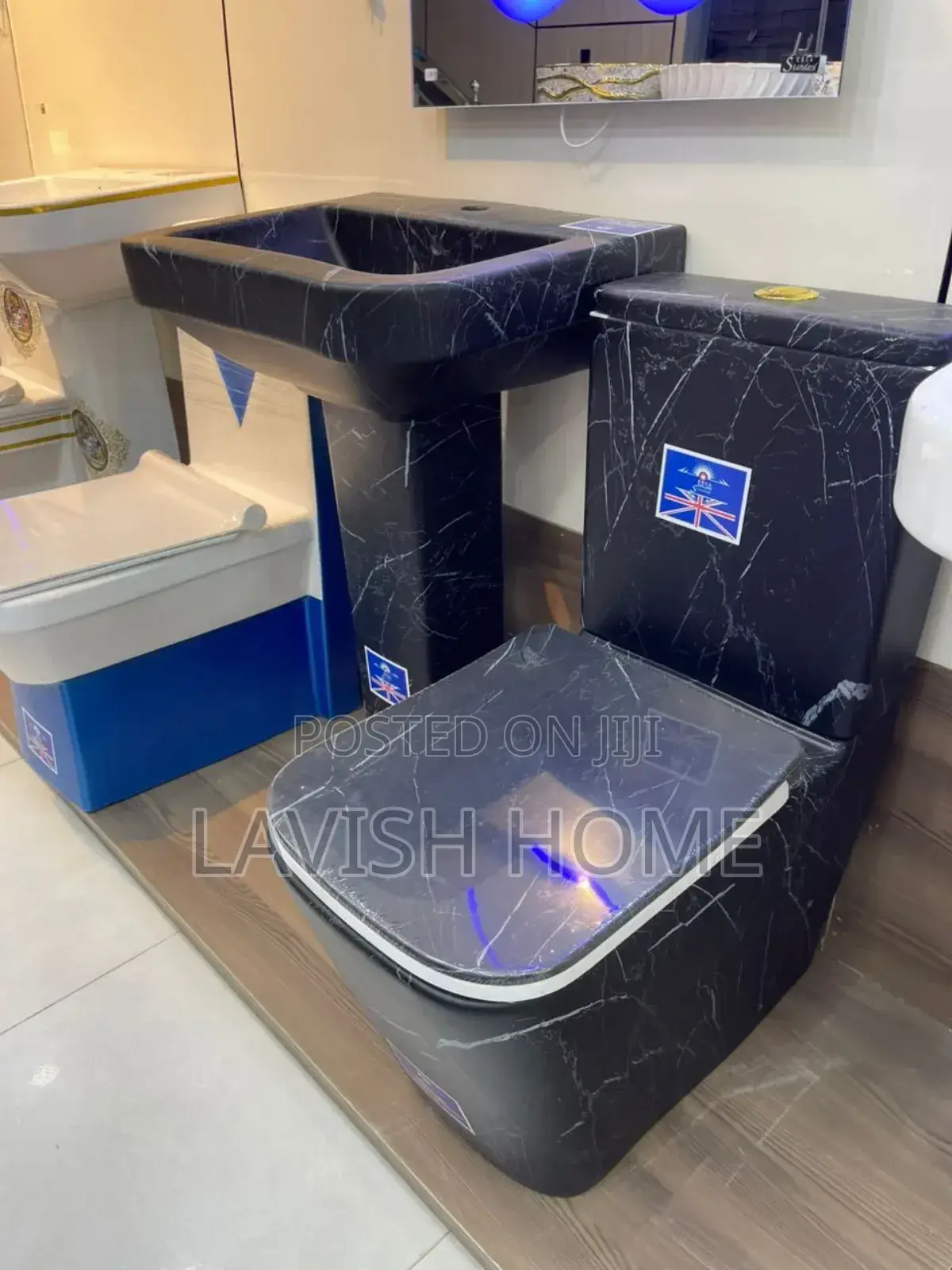 Marble Black Toilet Seat With Basin and Pedestria