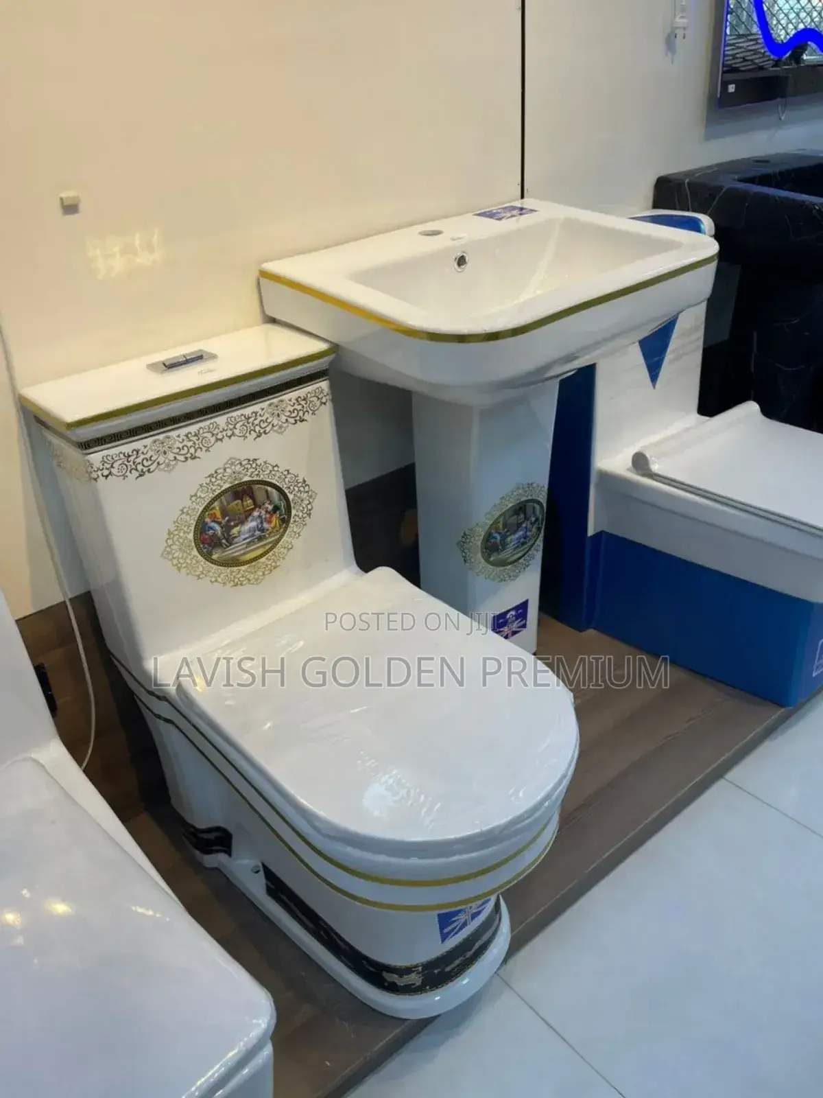 Premium Gold Designers Wc and Basin Set.