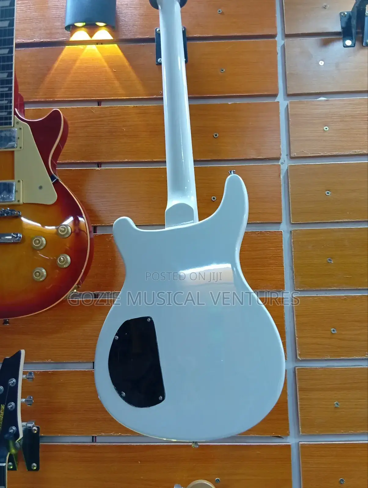 Fender 6 Strings Electric Guitar