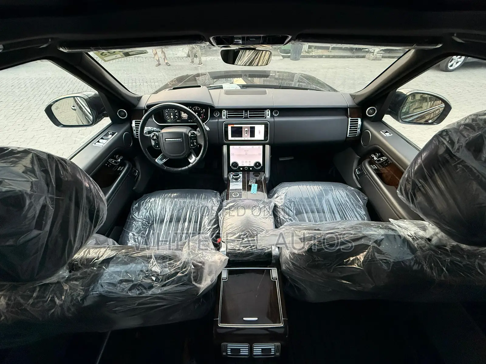 Land Rover Range Rover 3.0L Supercharged 2018 Black