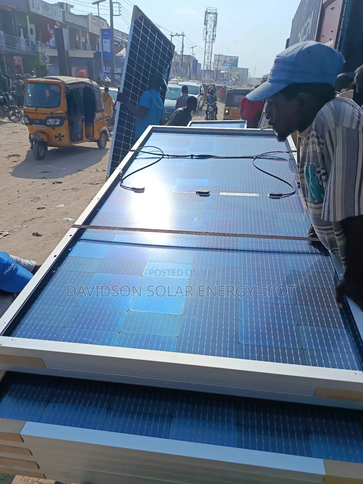 550watt Jinko Solar Panel Halfcourt New One