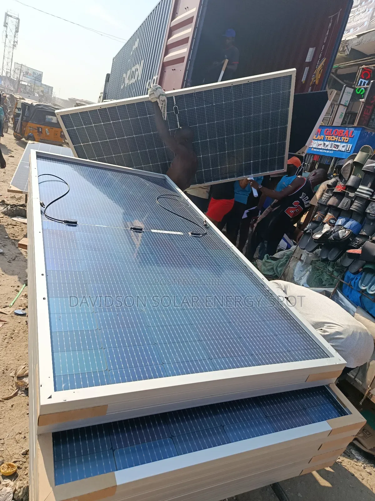 550watt Jinko Solar Panel Halfcourt New One