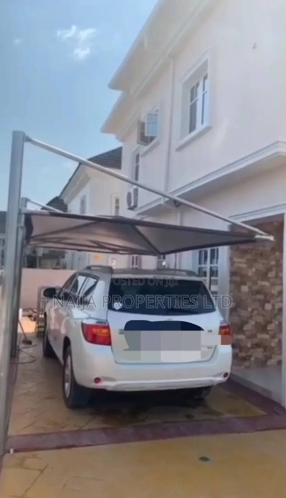 5bdrm Duplex in Sangotedo for sale