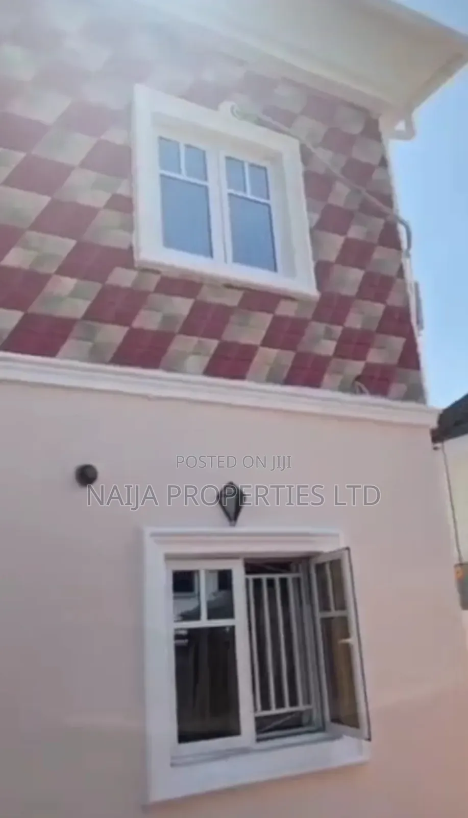 5bdrm Duplex in Sangotedo for sale