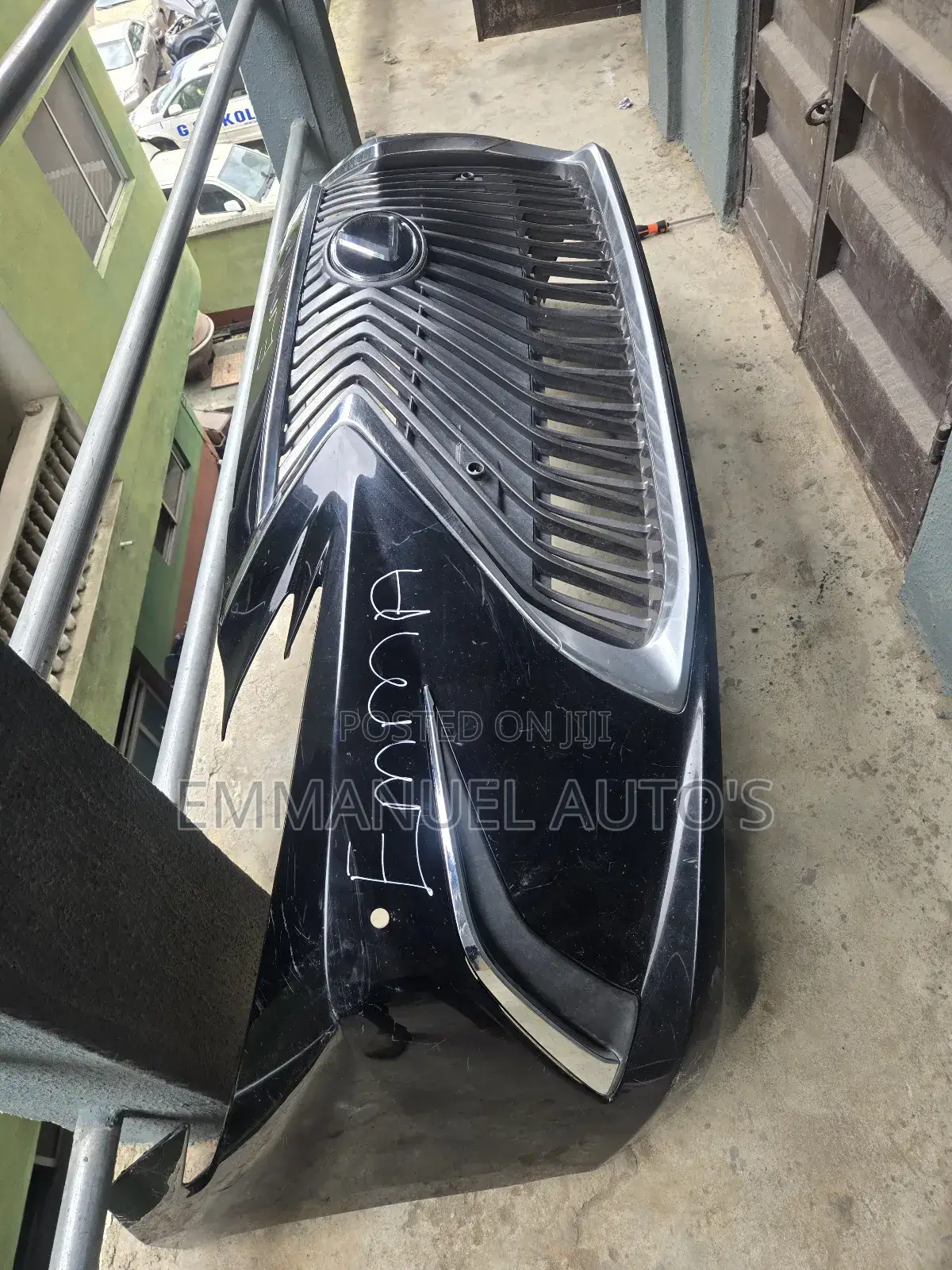 Bumper Es350 2022