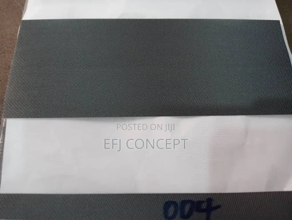 Broad Single Dark Grey Line for Day and Night Window Blind