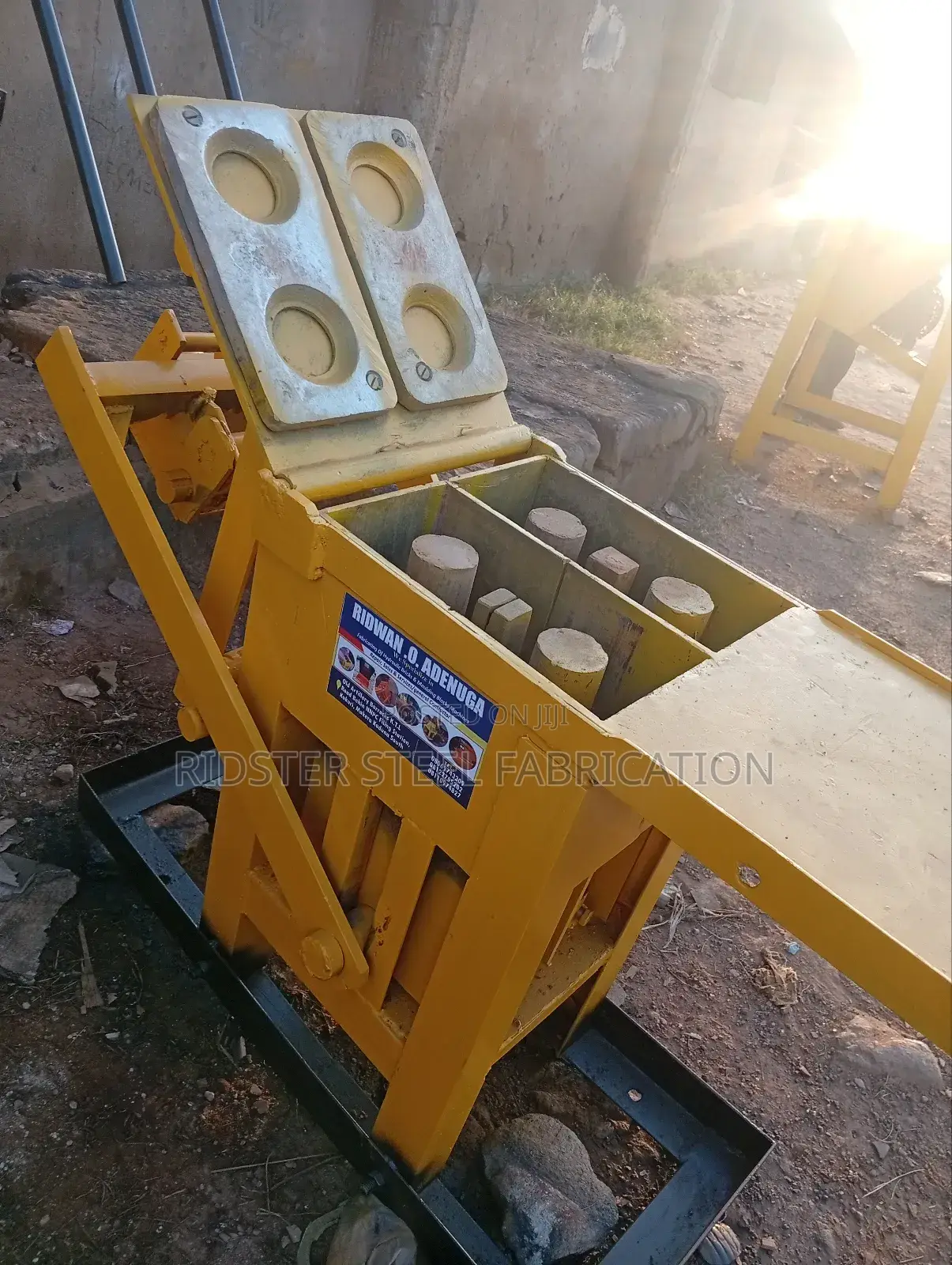 Hydraulic Interlocking Brick's Machine Made by Ridster Steel Fabricati