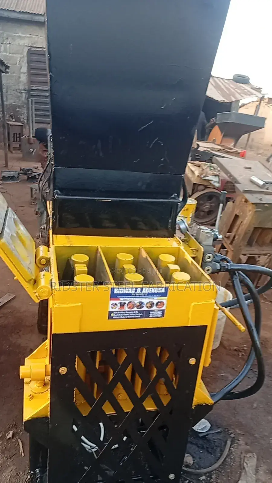 Hydraulic Interlocking Brick's Machine Made by Ridster Steel Fabricati