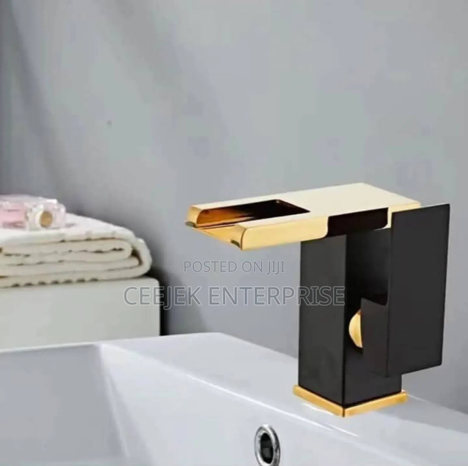 Balck and Gold Water Fall Basin Mixer Tap