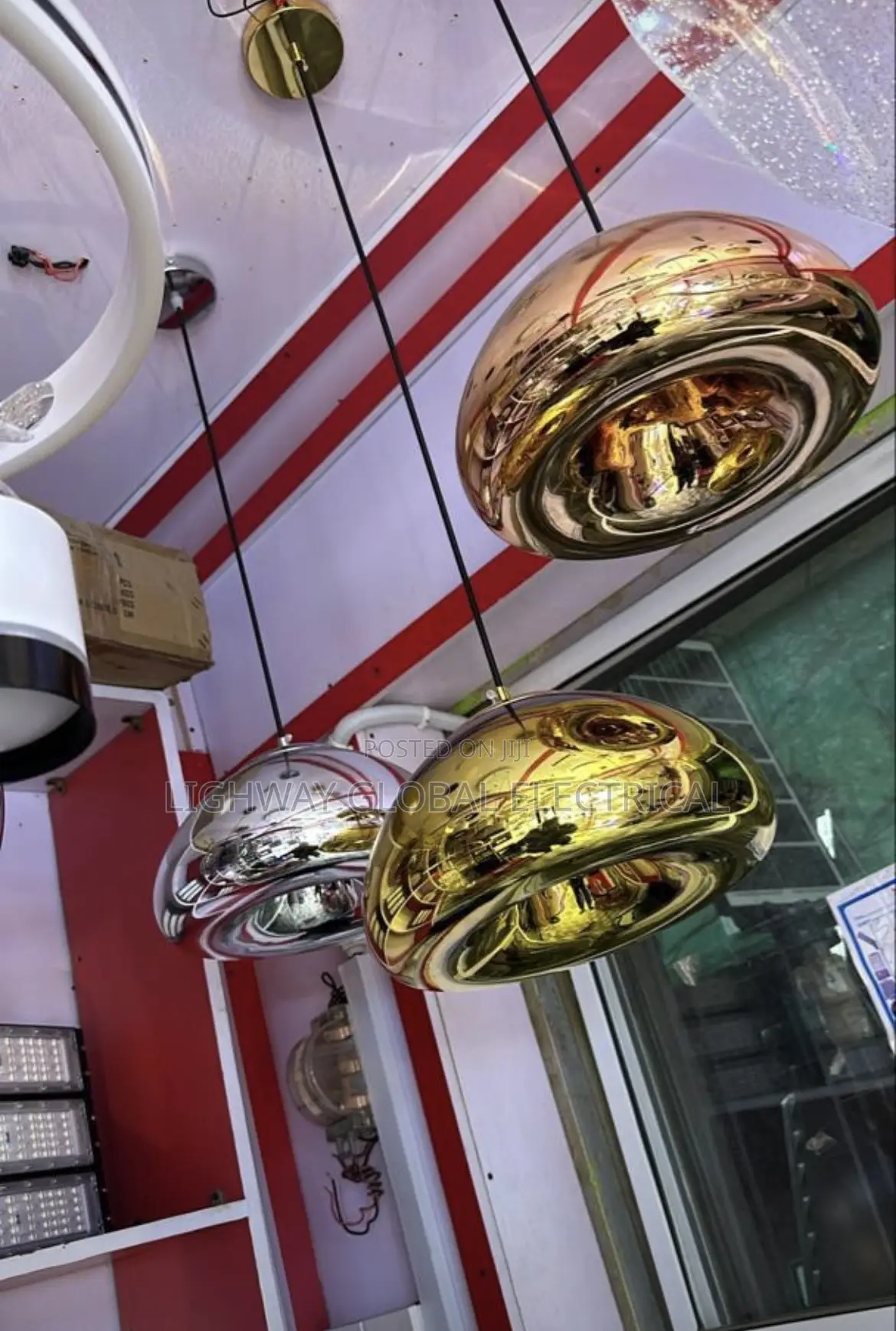 Fashion Bread Bun Brass Plating Glass Bowl Pendant