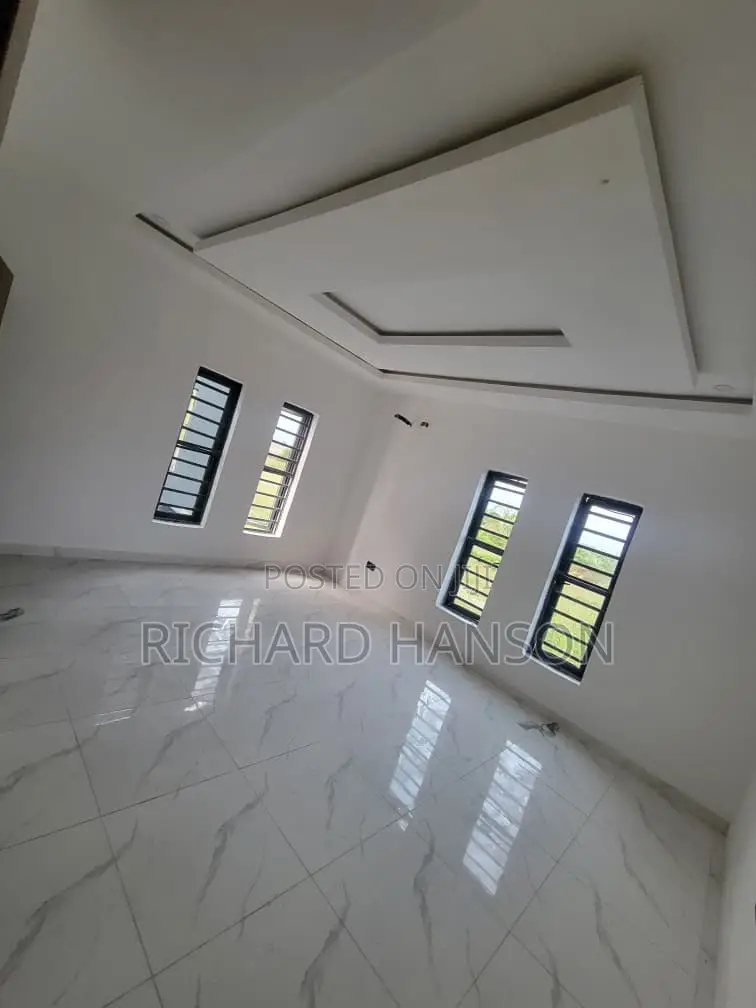 3bdrm Apartment in Abraham Adesanya Estate for rent