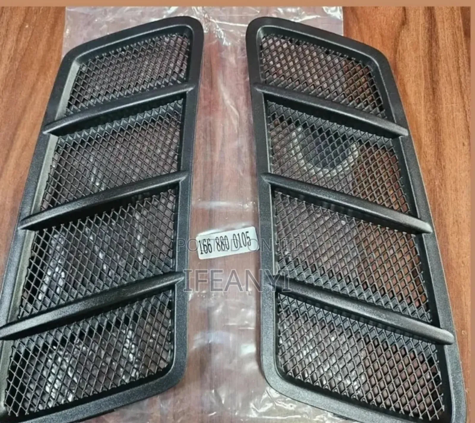 Bonnet Airflow for Benz