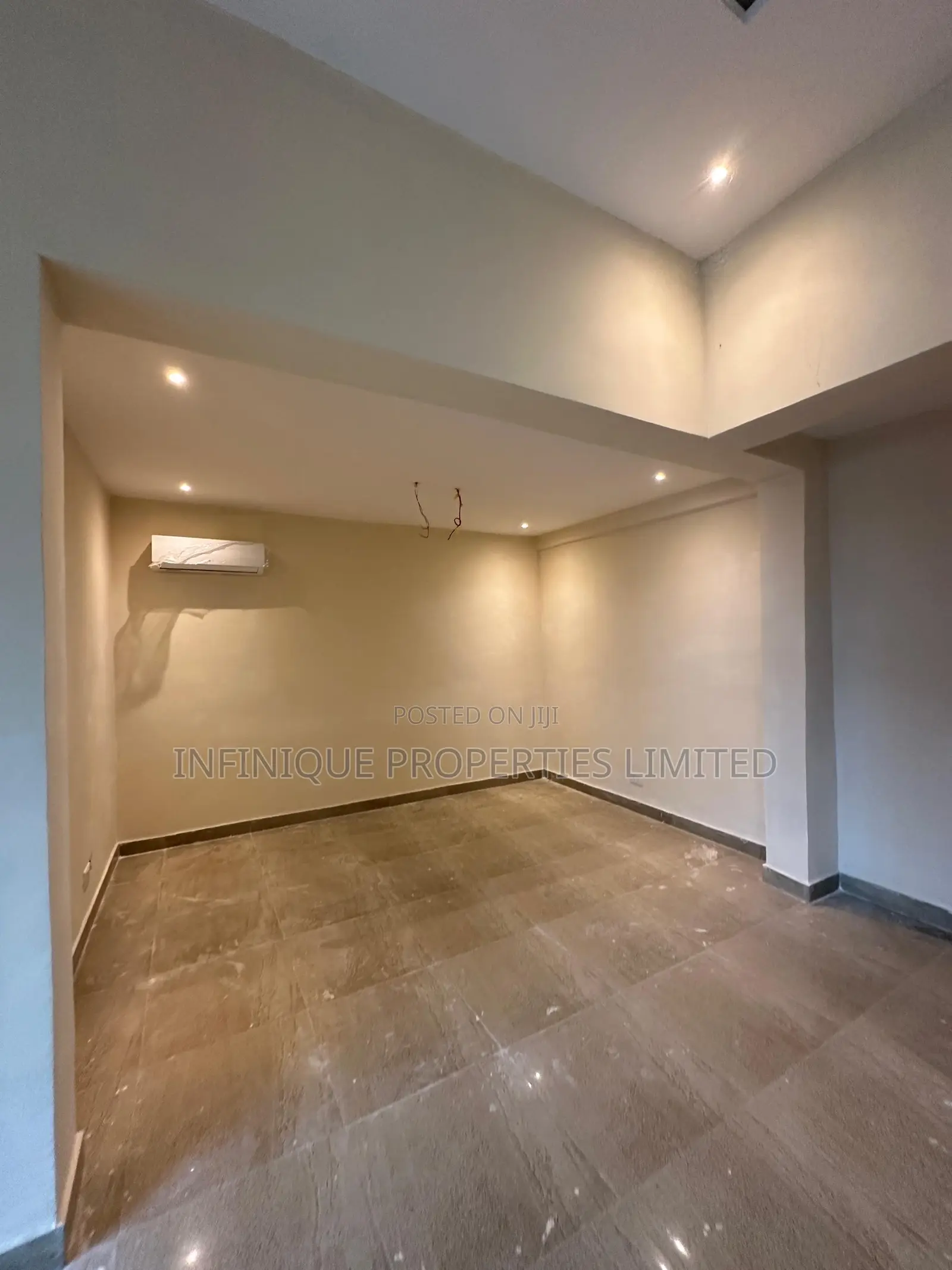 3bdrm Apartment in Lekki Phase 1 for rent