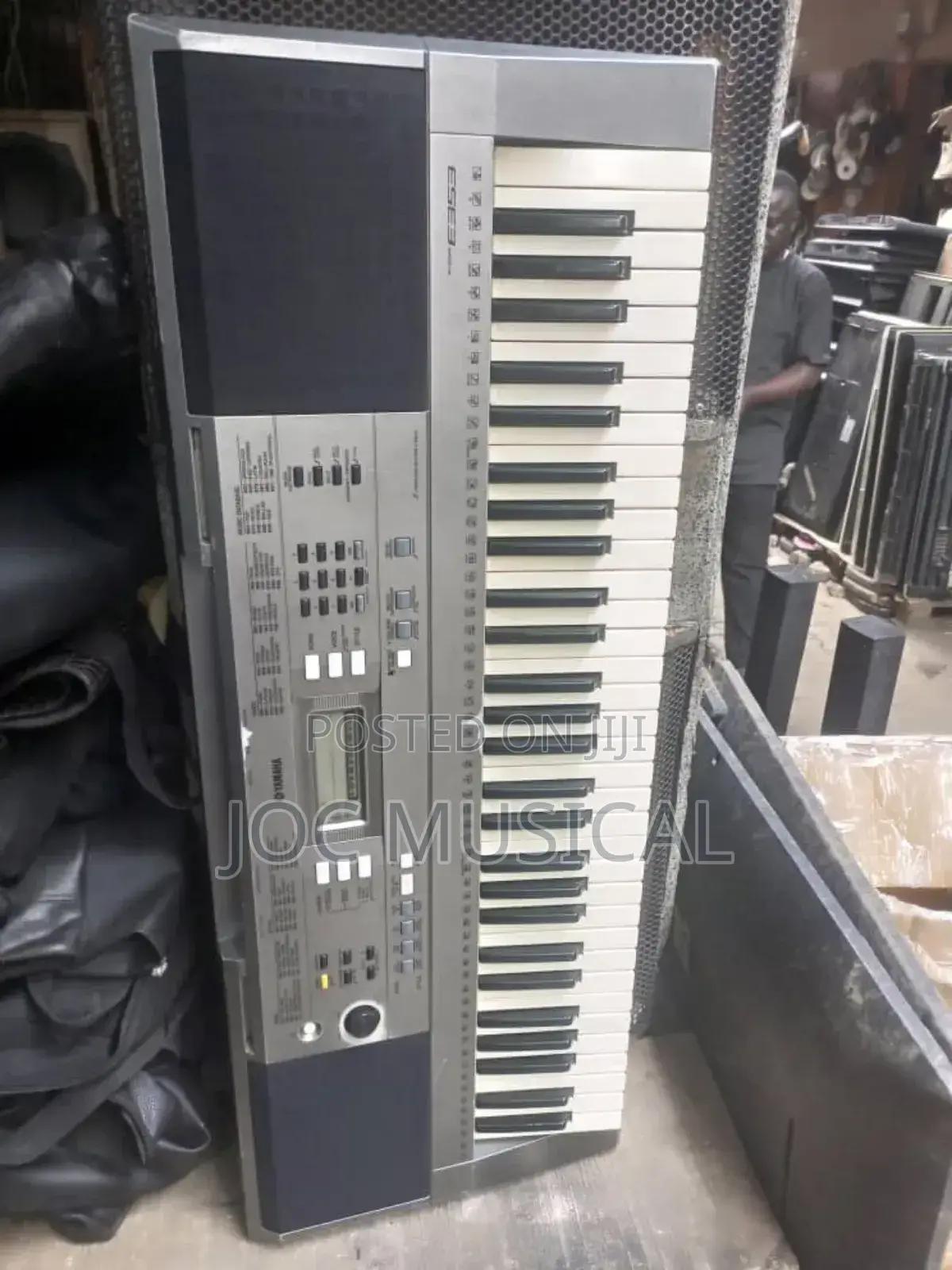 Yamaha Keyboard PSR E353