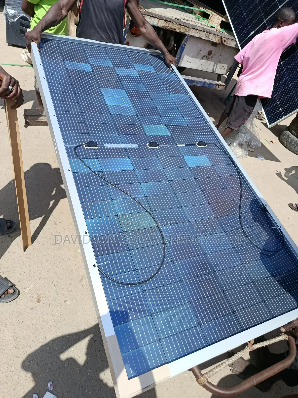 530watt Jinko Solar Panel Halfcourt New One