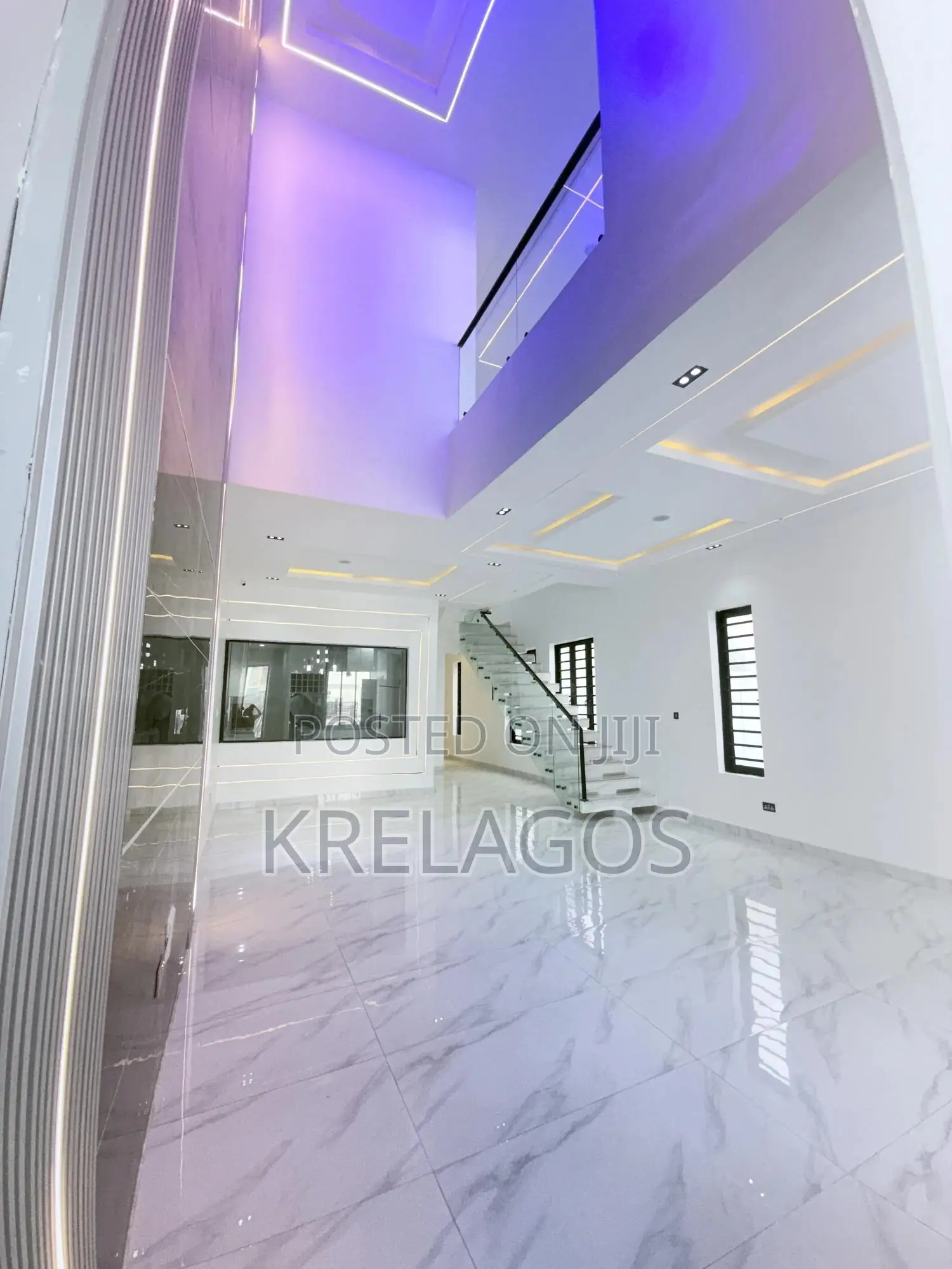 5bdrm Duplex in Ologolo for sale