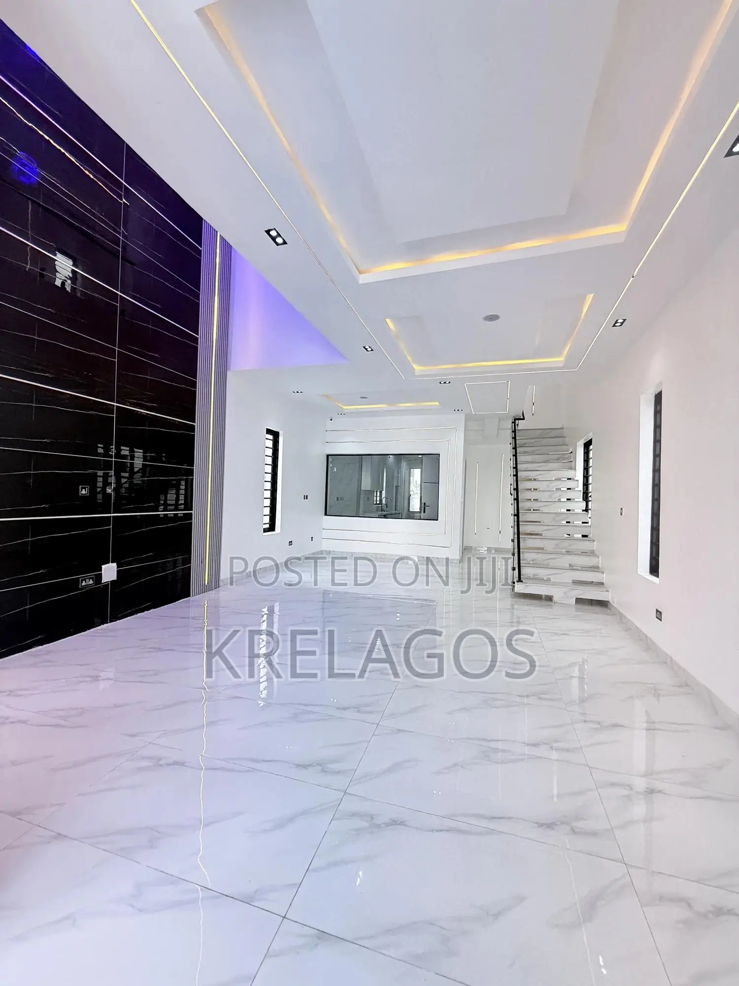5bdrm Duplex in Ologolo for sale