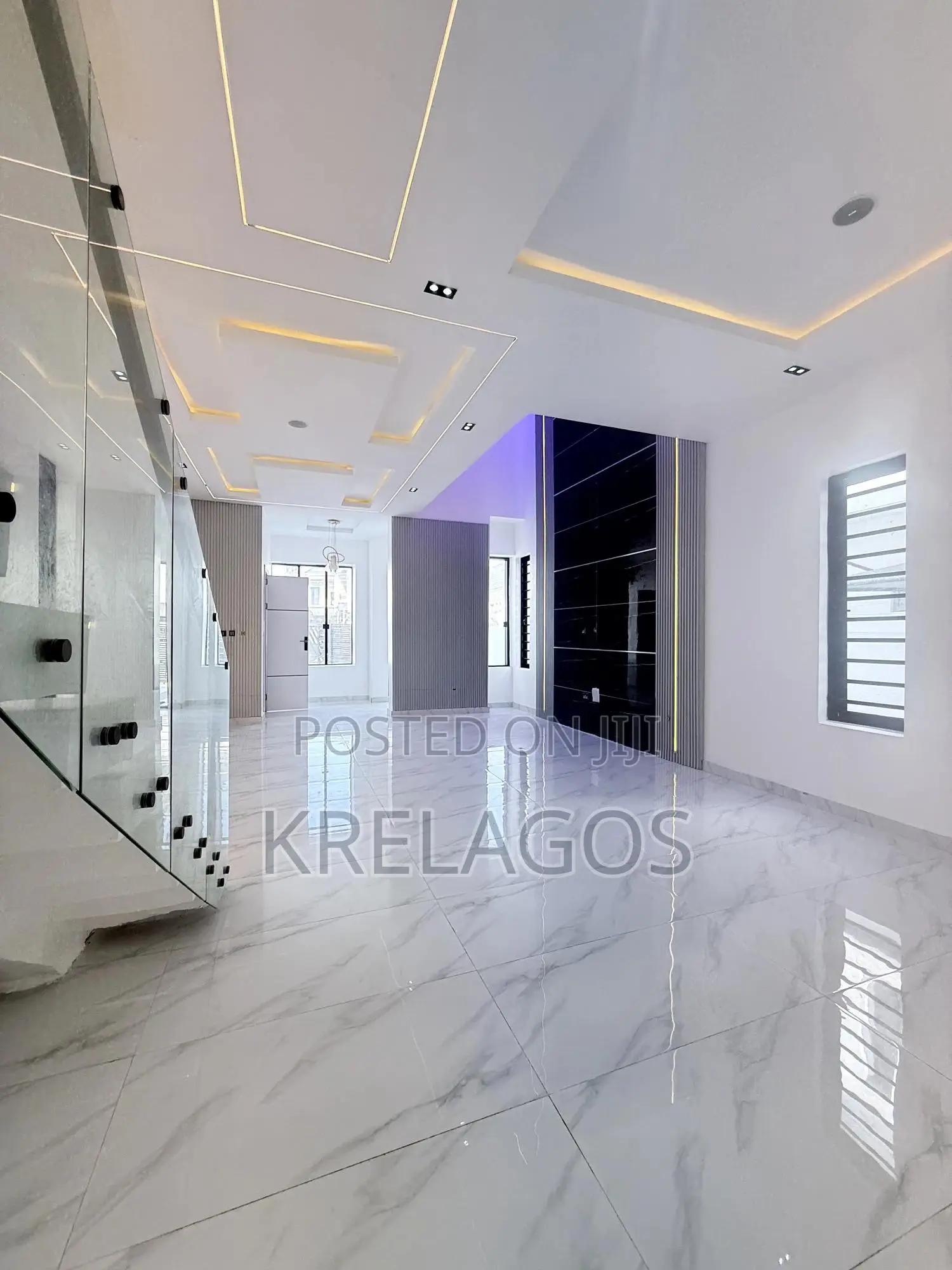 5bdrm Duplex in Ologolo for sale