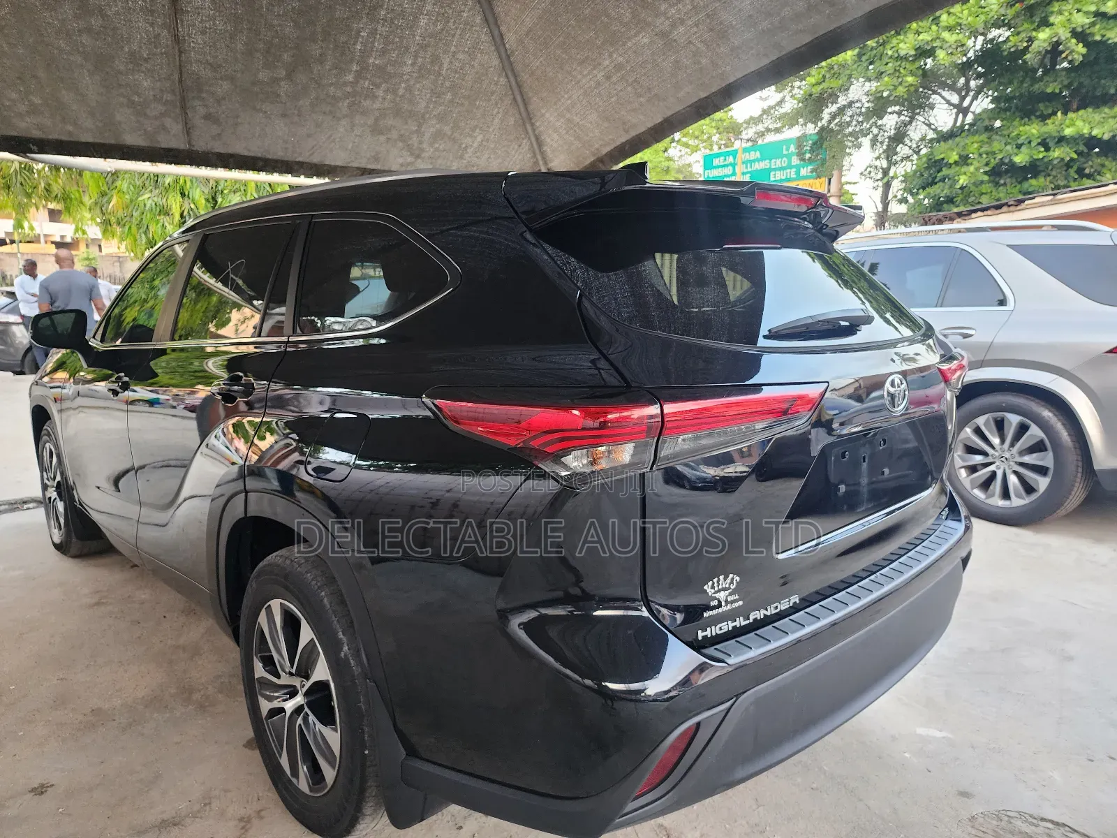 Toyota Highlander XLE AWD 2023 Black
