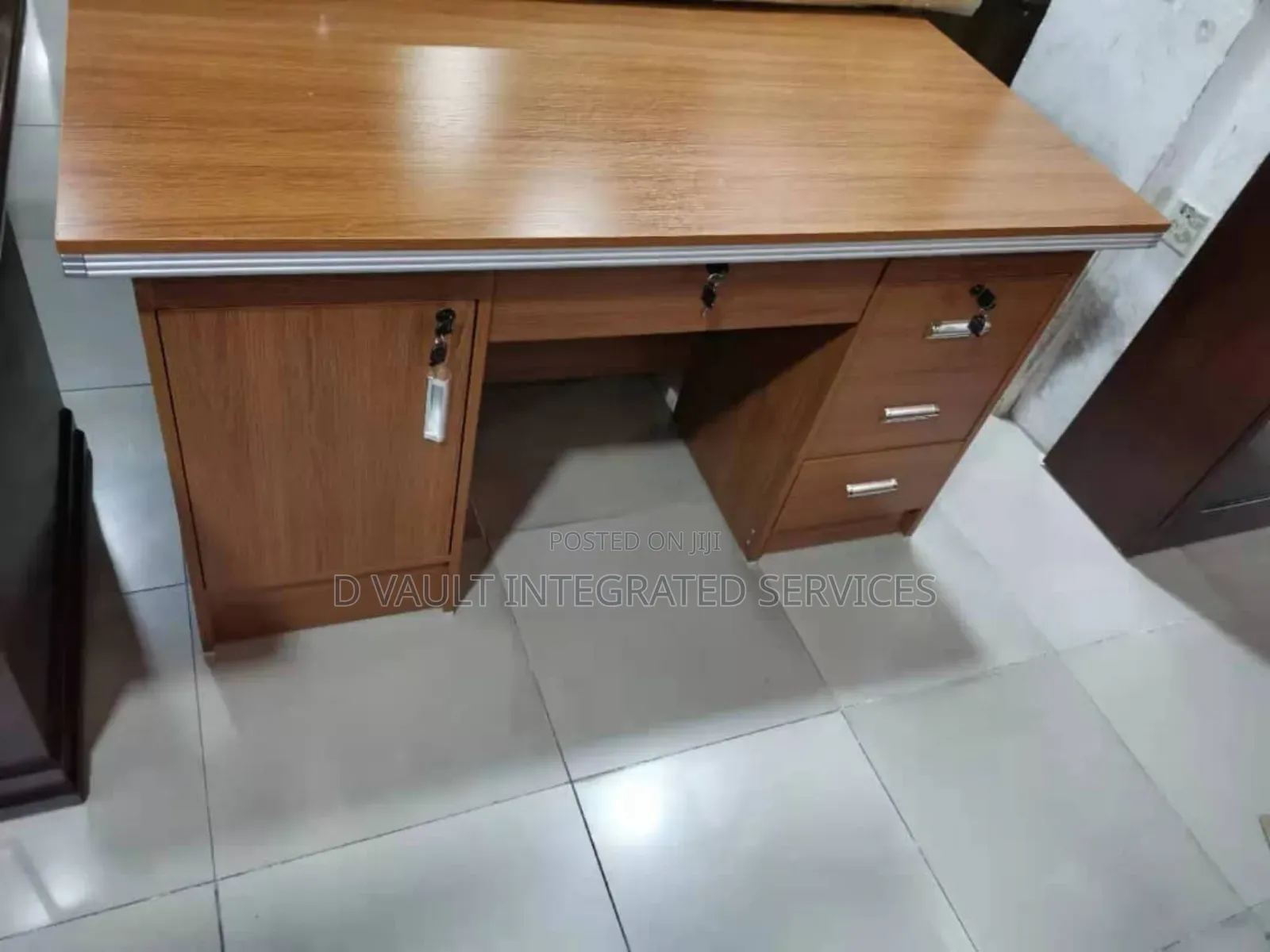 Office Table 1.2 Meter