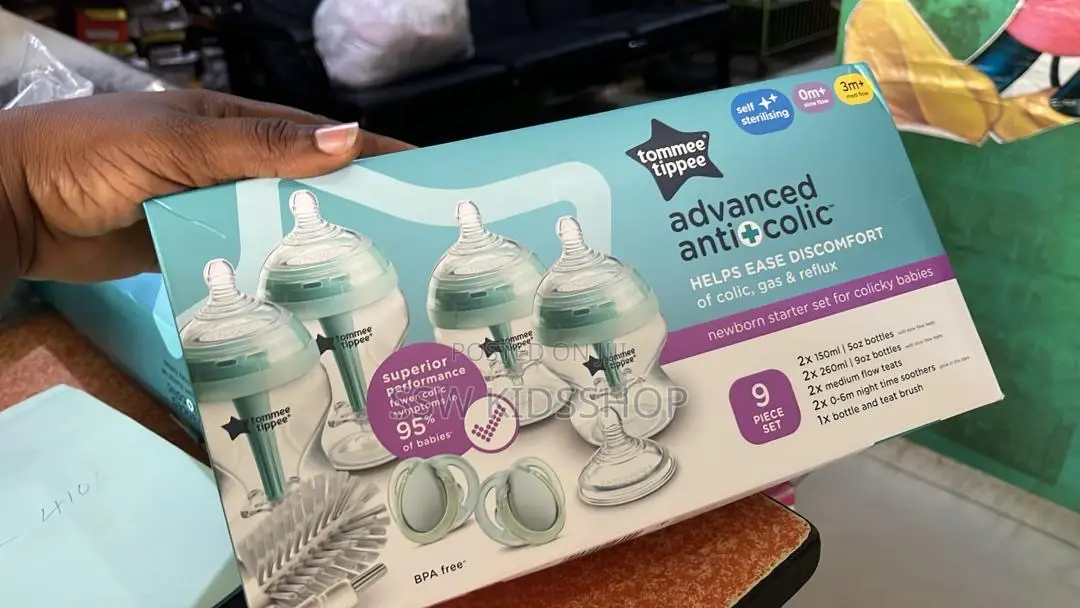 Tommee Tippee Anticolic Feeding Bottle Starter Set