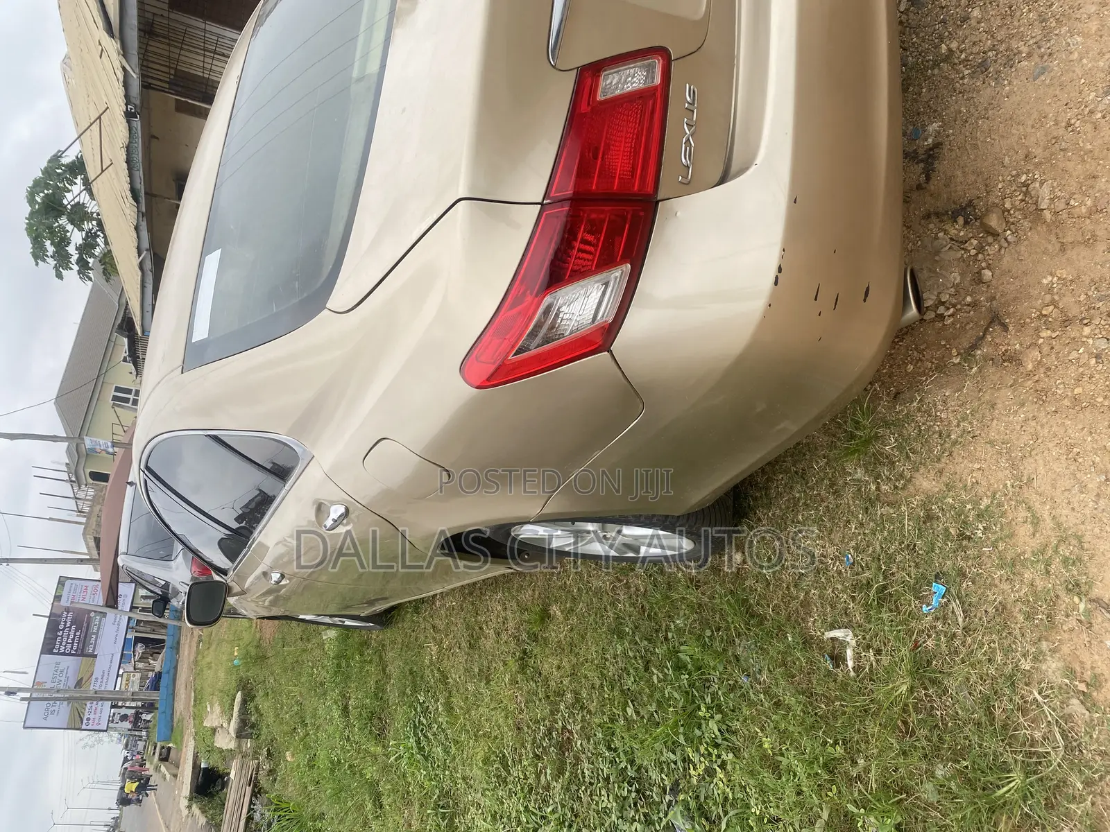 Lexus ES 350 2010 Gold
