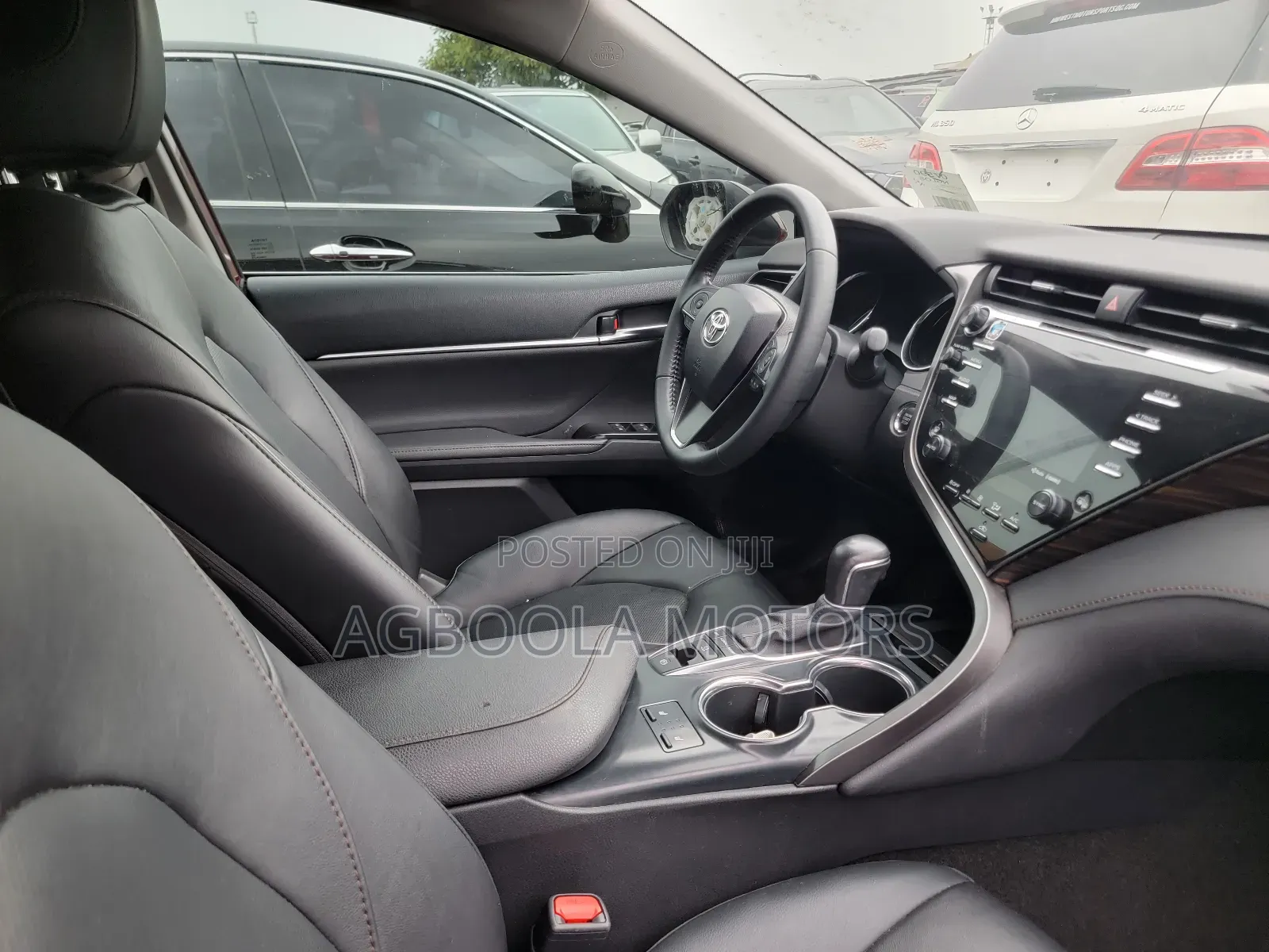 Toyota Camry XLE 2021 Red