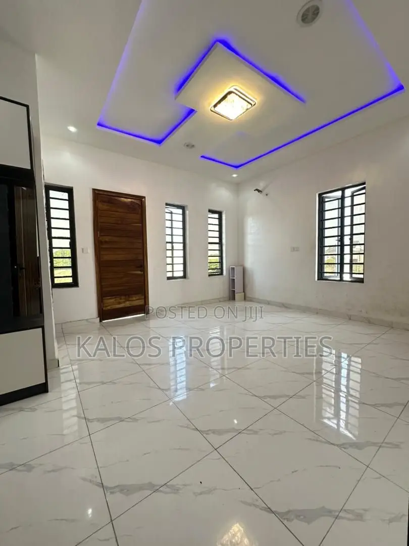 4bdrm Duplex in Orchid Lekki Lagos for rent